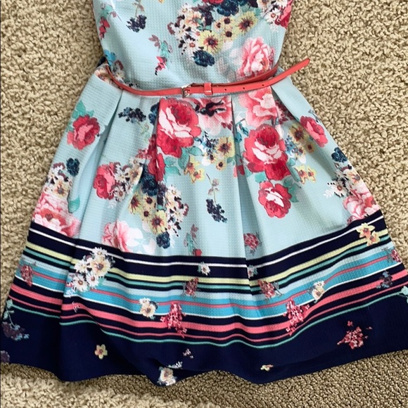 🎀Copper Key floral dress with pink belt🎀 - Picture 3 of 5